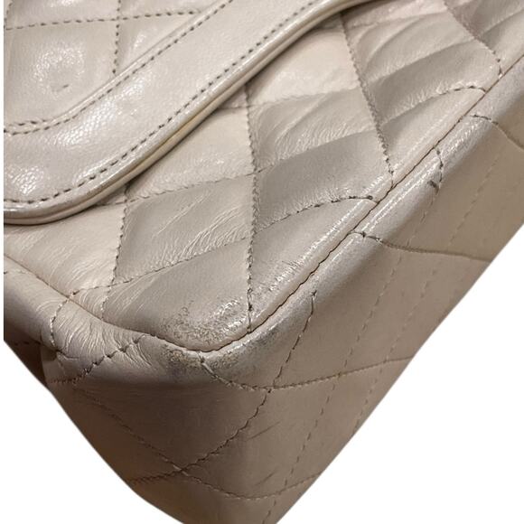 Chanel Classic Flap Bag - Picture 8 of 10